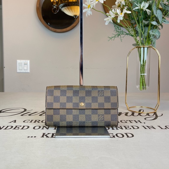 Louis Vuitton Damier Ebene Wallet Purse